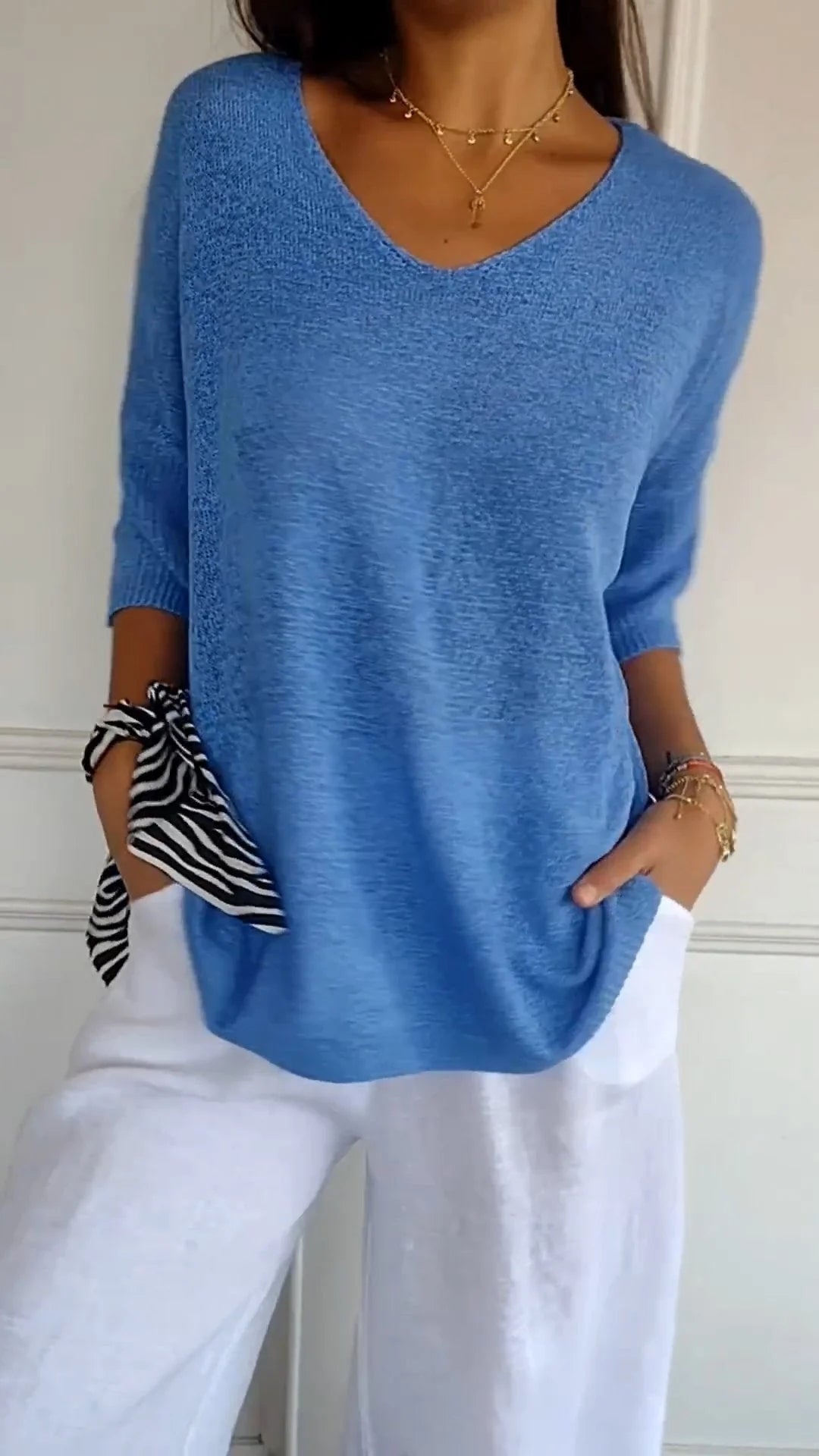 Clovelly | Top atemporal con cuello en V