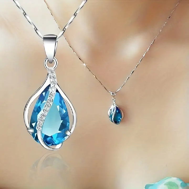 Evelína – Colgante en forma de gota con zafiro.