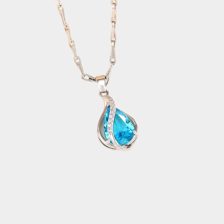 Evelína – Colgante en forma de gota con zafiro.