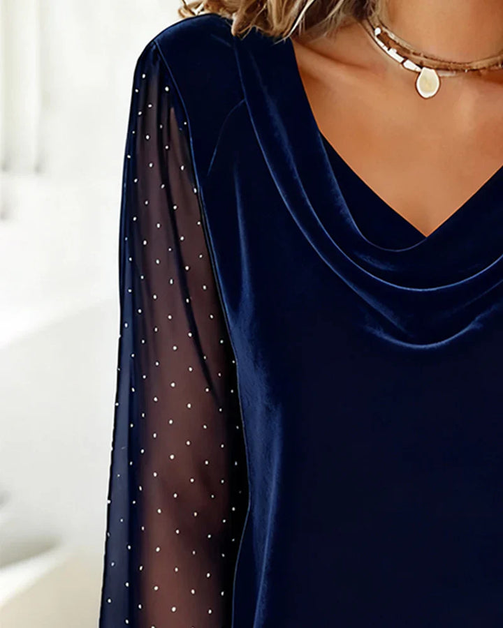 Amelia™ - Blusa con cuello drapeado y paneles semitransparentes