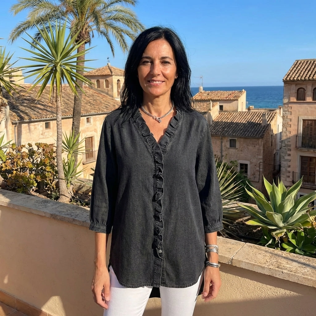 Lucía | Blusa denim fluida con cuello en V